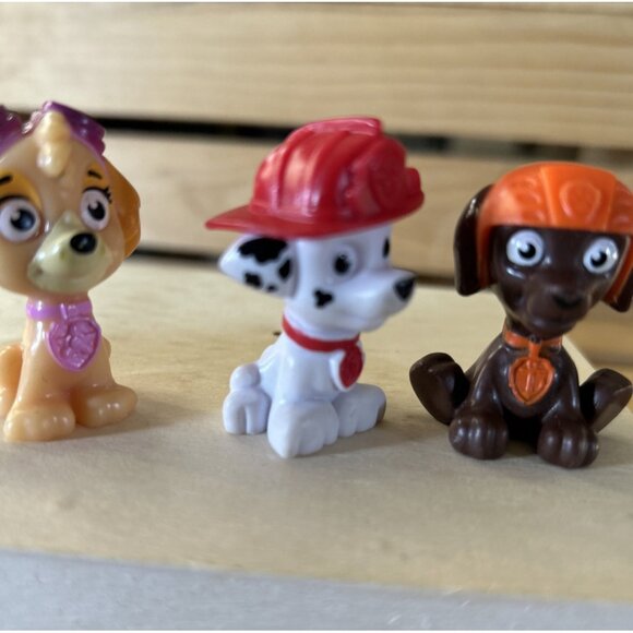 Nickelodeon Paw Patrol Lot of 4 Toy figures cake toppers mini 1.5 inches tall - Picture 4 of 6